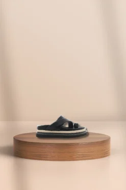 Armas Sandal Black