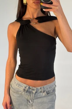 Leon Top Black