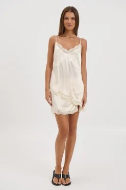 Tammi Mini Skirt Creme